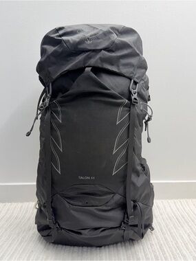 Osprey Talon 44 Men’s Black Hiking Backpack